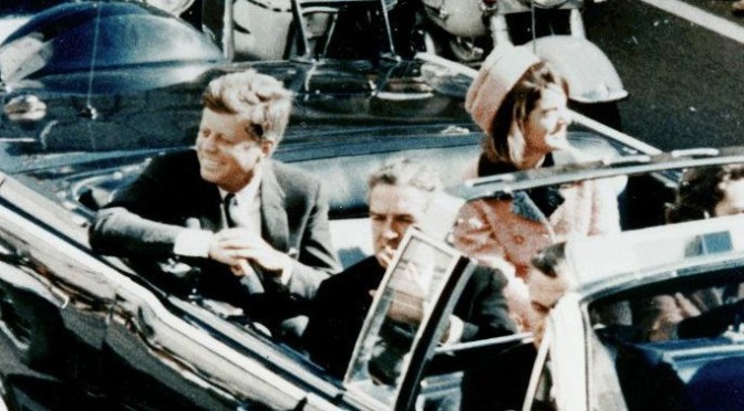 J.J. Abrams y Stephen King trabajarán en serie sobre el asesinato de JFK